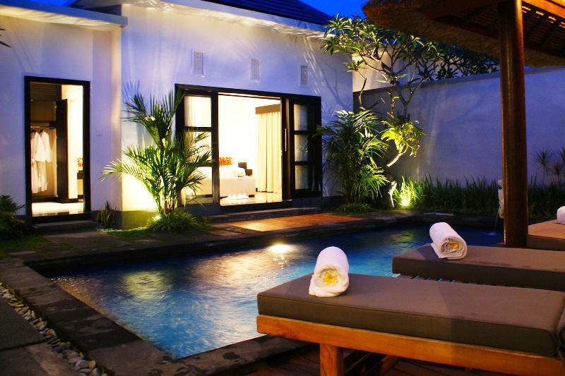 La Villais Kamojang Hotel Seminyak Екстер'єр фото